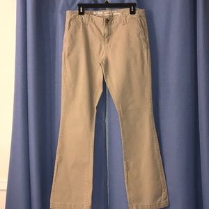 Mid rise khaki pant
